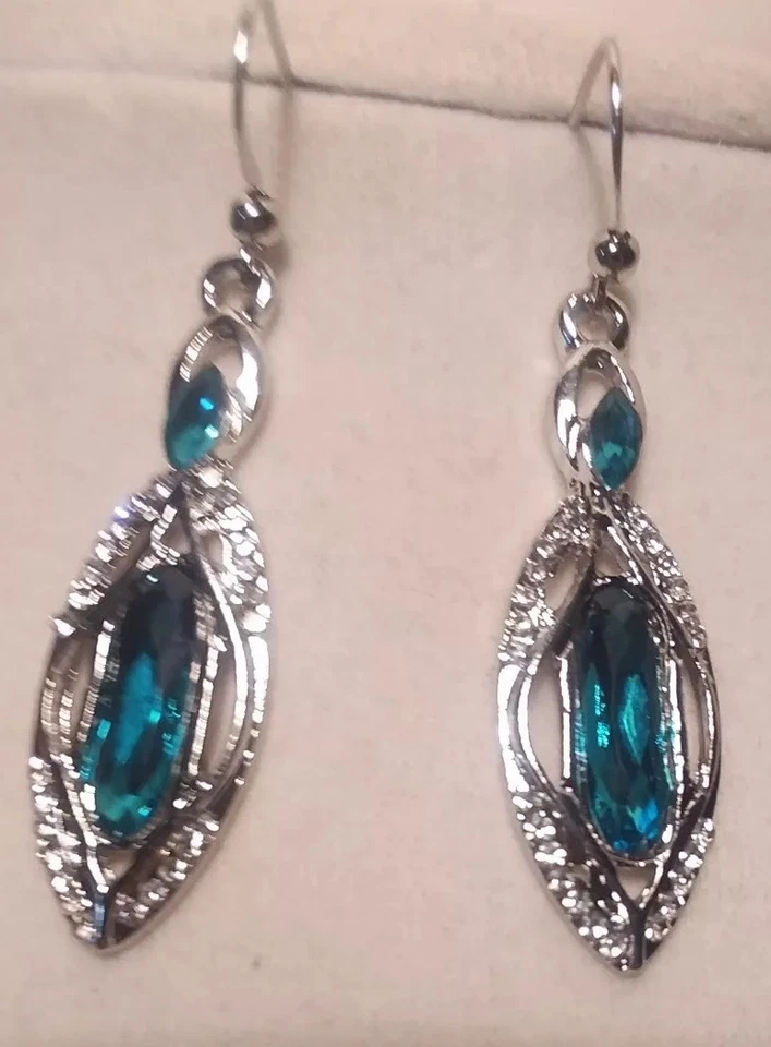 New genuine blue Cubic Zirconia Jewelry Sets Vintage silver earring necklace set - Image 3 of 4