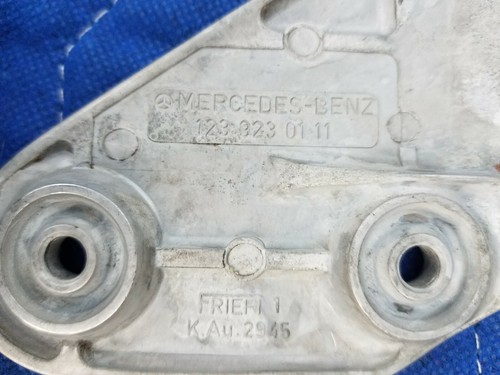 Mercedes W123 280TE 300TD Estate Station Wagon Rear Seat Hardware Mounting Kit  - Picture 9 of 10