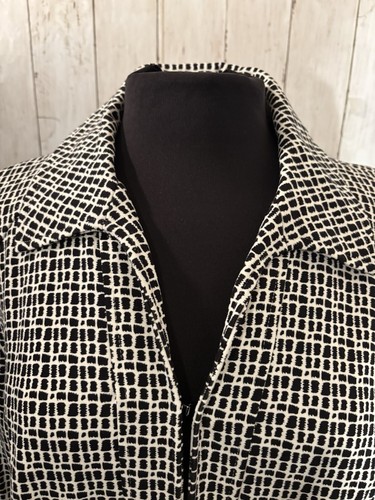 NWT Chico's Jacket Blazer Sz 12/14 Hook Eye Closure Lace Appliqué Boardroom Chic - Picture 7 of 16