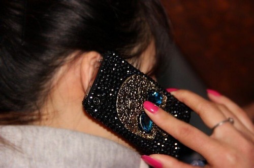 Estuches 3D Calavera Esqueleto Punk Remache Pico Bling Para iPhone 13 - Imagen 6 de 13
