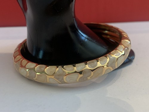 Joan Rivers Cream Enamel Gold tone Hinge Bangle Bracelet- BinT - Picture 6 of 15