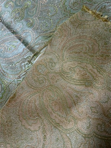 STUNNING Green & Gold Paisley Brocade Fabric 1.5 yards, 47" wide - Picture 7 of 7