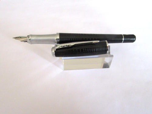 MAGNIFIQUE STYLO PLUME PARKER URBAN NOIR PREMIUM DE PRESTIGE A324 - Imagen 7 de 11
