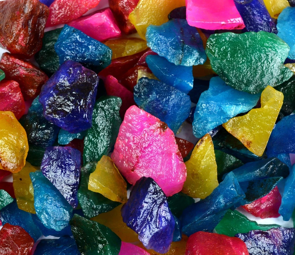 Lote de 5000 Ct/1 Kg Mezcla Natural Rubí, Zafiro, Esmeralda y Piedras Preciosas Aguamarina en bruto Foto 4 de 4