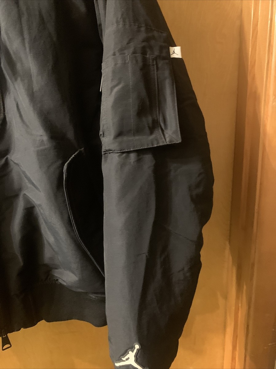 AIR JORDAN MA-1中綿ジャケット Nike Air Jordan Essentials MA-1 Reversible Retro Bomber