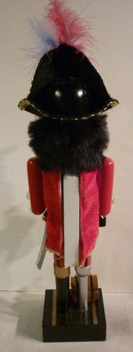 DECEMBER HOME 15” PIRATE CHRISTMAS NUTCRACKER PEG LEG SWORD HOOK SPYGLASS CHEST - Picture 2 of 5