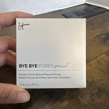 IT Bye Bye Pores Poreless Finish Airbrush Pressed Powder Translucent .31 oz New!