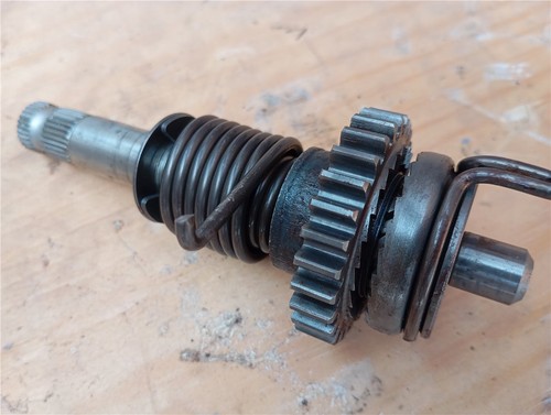 Sym Husky125 Husky 125 N01 N125A-6 Kickstarterwelle komplett 1996-2005 - Bild 1 von 1