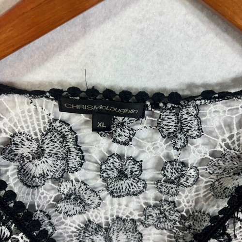 Chris McLaughlin Crochet Lace Floral Cardigan Women's Size XL Black White - Picture 2 of 9