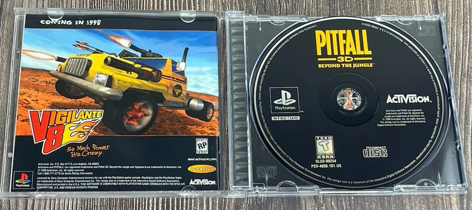 Pitfall 3D: Beyond the Jungle, PlayStation 1 (PS1) CIB W/Manual - Image 2 of 4