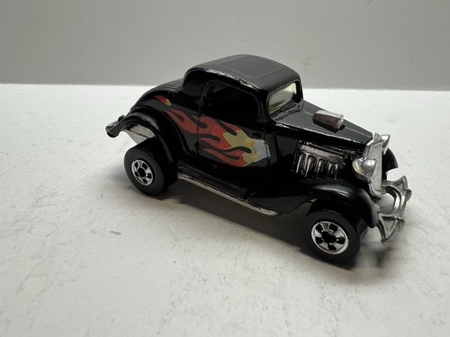 BLACK FORD 3-Window Coupe With FLAMES 1979 Hot Wheels Hi-Rakers Black Walls