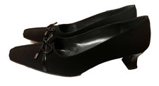 Vtg Stuart Weitzman Y2K Black Low Heel Pumps With Bow Size 7