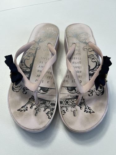 Y2K Vintage Juicy Couture iconic pink & navy sexy platform w/charm flip flops