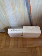 Collectible - Brand new Apple iPod nano Silver (4GB)