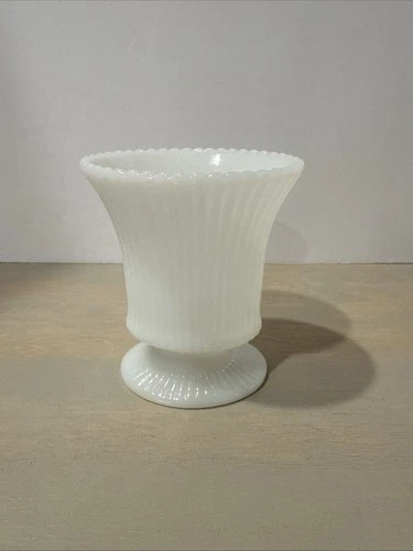 Vintage E.O.Brody Co. White Milk Glass Oval Footed Vase #M4000 USA