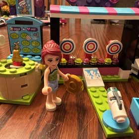 LEGO FRIENDS: Amusement Park Arcade (41127)