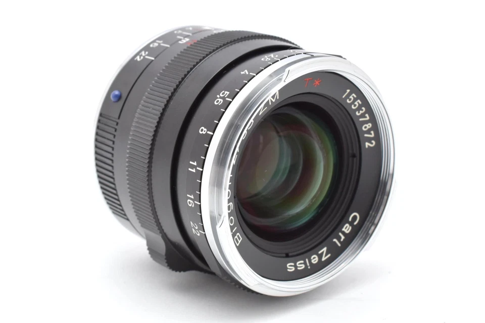 Carl Zeiss Biogon T* 35mm f/2 ZM Lens Black for Leica M from Japan #2657204 - Image 4 of 4