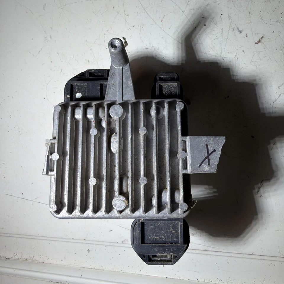 Módulo de refrigeração usado serve: 2015 Hyundai Santa fe ventilador controlador LH fr - Imagem 3 de 4