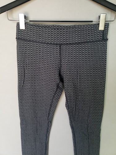 IVIVA BY LULULEMON GIRL'S GEO PRINT TEXTURED WORKOUT LEGGING GREY 14 - Picture 2 of 7