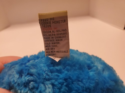 Gund Inc. Feed Me Cookie Monster Plush Talks Sings Vibrates Sesame Street 2002 - Picture 10 of 11