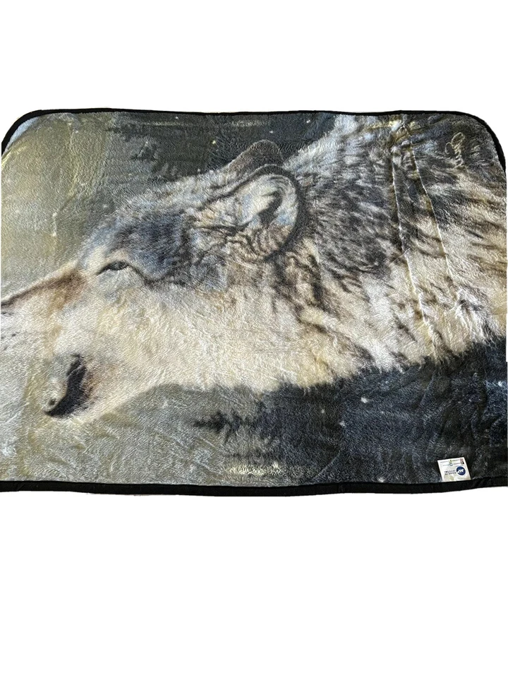Northwest Wolf Howl Reversible Vintage Throw Plush Blanket Ascending Song 63x49 - Image 3 of 4