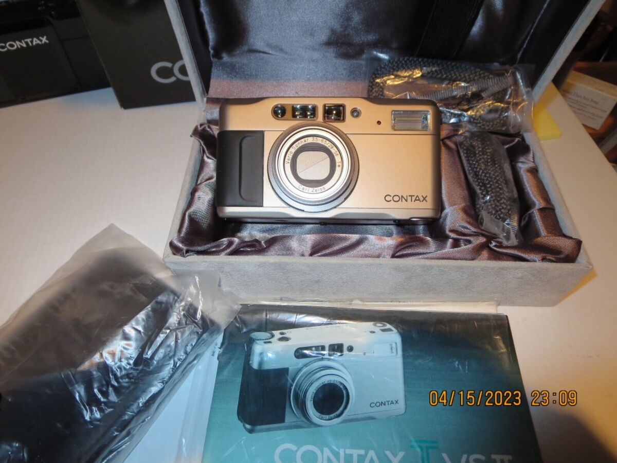 New Contax TVS 2 , Zeiss Sonnar 28-56mm 3.5/6.5, 35mm + Data New Contax TVS 2 , Zeiss Sonnar 28-56mm 3.5/6.5, 35mm + Data