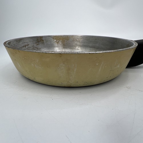 Club 6.5" Aluminum Yellow Frying Pan Vintage No lid - Picture 3 of 9