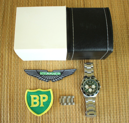 ASTON MARTIN BP OIL RACE SPONSOR STAINLESS GREEN DIAL CHRONOGRAPH WATCH BOX SET - Picture 2 of 16