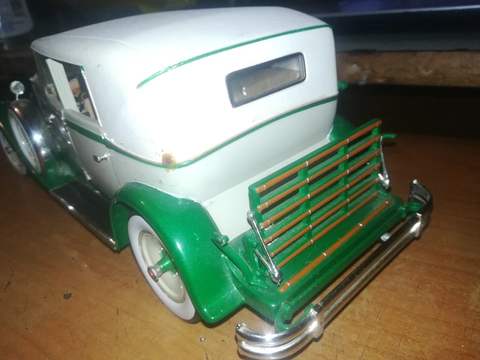 Modellino auto Packard Brewster 1:18 Signature Models 1930 - Immagine 4 di 4