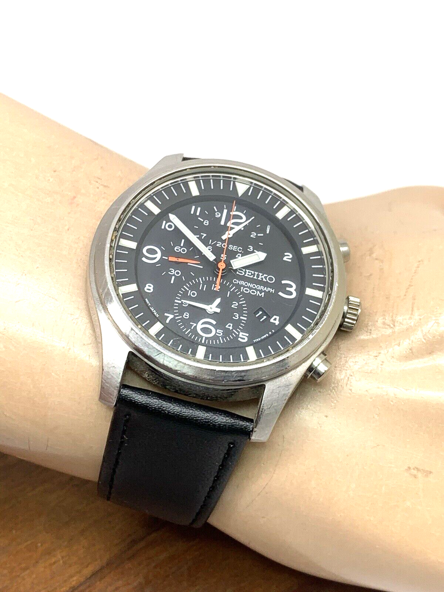 ハンドガン　オフィサー　SN 7 Seiko SNDA25 Chronograph - Men's Military Style Chronograph