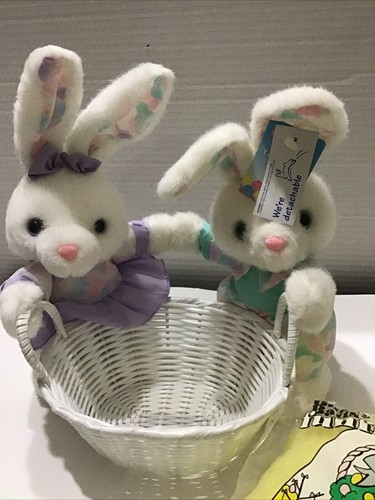 Easter Bunny Basket 2 Adorable Bunnies / White Basket K Mart Tag - Picture 2 of 4