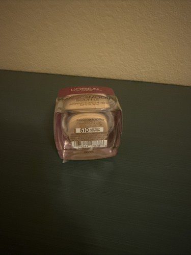 NEW LOréal Magic Smooth Souffle 510 Light Ivory 0.67 FL OZ - Picture 2 of 4