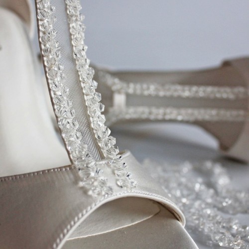 MENBUR ~ Riemchen-Sandaletten mit edlen Acryl Perlen 39 weiß ivory Brautschuhe - Picture 4 of 4