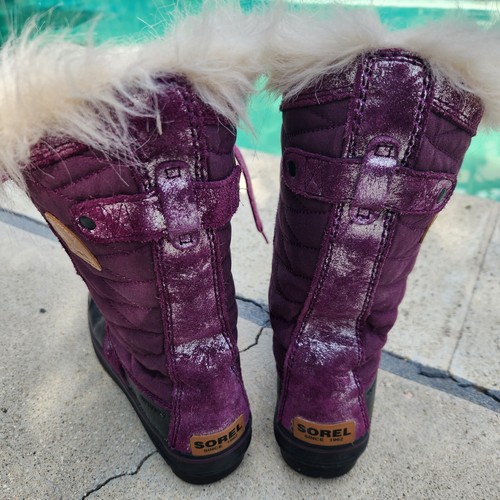 Mädchen lila Sorel Tofino Kunstfell Schneestiefel. Größe 4 - Bild 5 von 5