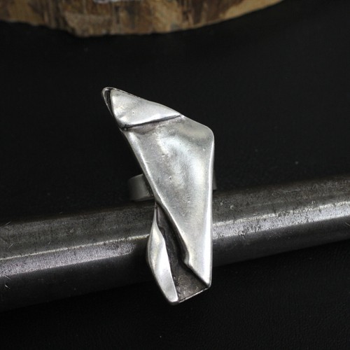 Silber Ring Brutalist Faltiger Ring Modernist Abstrakter Ring Design Ring - Picture 6 of 10