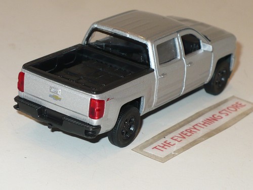 WELLY 2017 CHEVY SILVERADO PICK UP TRUCK Z71 SILVER METALLIC 4.75" FREE SHIP - Picture 2 of 4