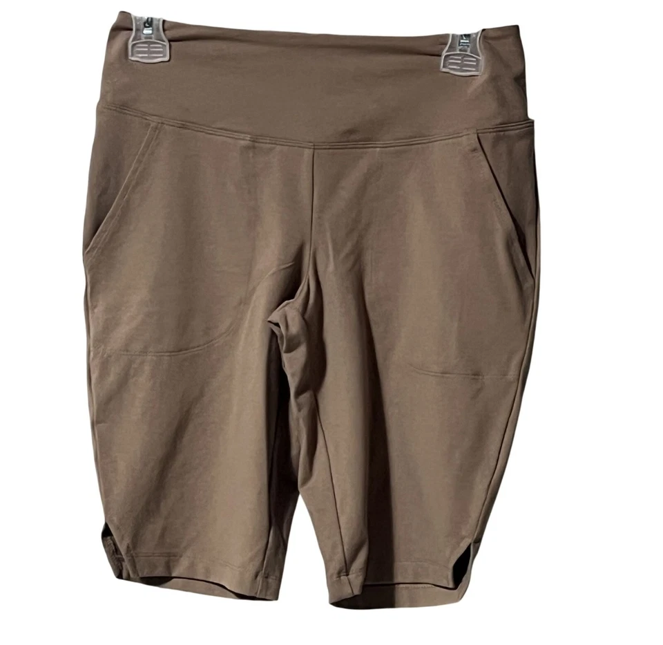 Bermudas regulares Wicked by Women with Control con aberturas laterales Driftwood XXS Foto 2 de 4