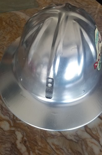 Vintage Wilson Full Brim Aluminum Hard Hat w Liner RIO GRANDE NF Forest Service - Picture 8 of 9