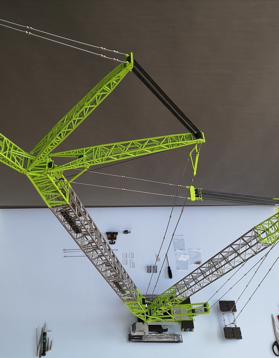 1/50 ZOOMLION ZCC9800W CRAWLER CRANE Construct Machine Equipment