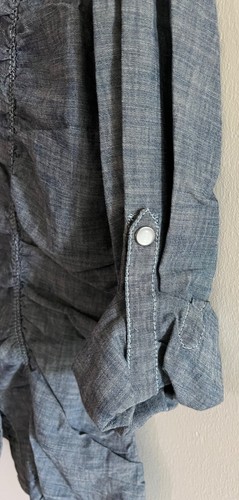 Camicia donna Style & Co taglia 4 blu denim cotten snap davanti manica arrotolata scollo a V - Foto 3 di 6