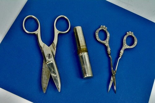 Sewing LOT: German scissors; Wiss (R1682) pinking shears; German Thread Holder - Picture 2 of 12