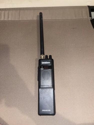 Uniden PRO401HH Handheld Durable CB Radio Long Range 40 CB Channel 4W-MAX - Picture 1 of 5