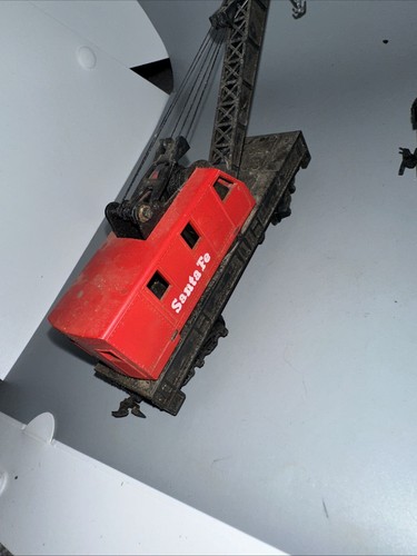 Tyco Operating Crane Car with Boom Tender HO Scale Santa Fe Railroad w/ box read - Picture 4 of 6