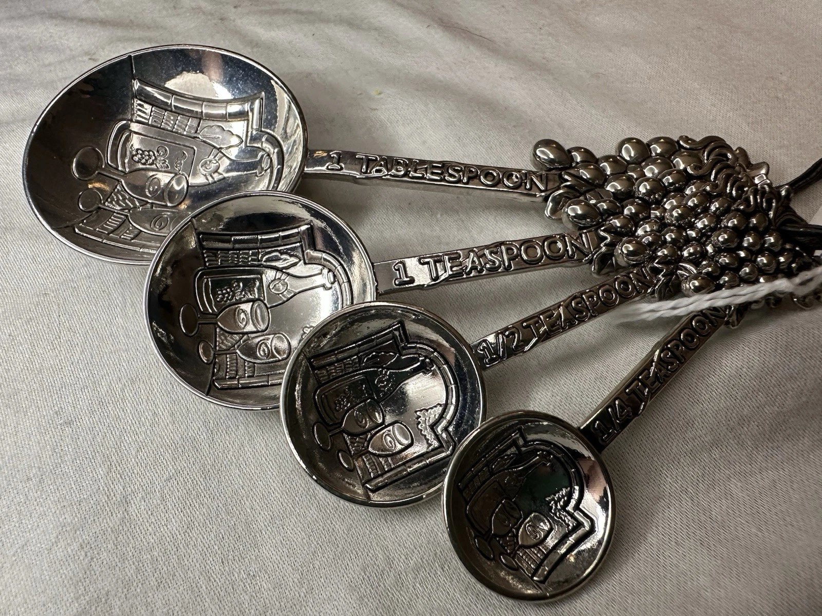 Ganz Grapes Measuring Spoon Set Wine Kitchen Decor NOS Tags
