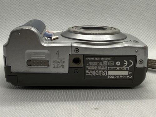 Canon Digital Camera PowerShot A10 1.3MP In Full Working Condition with manual. - Picture 6 of 7