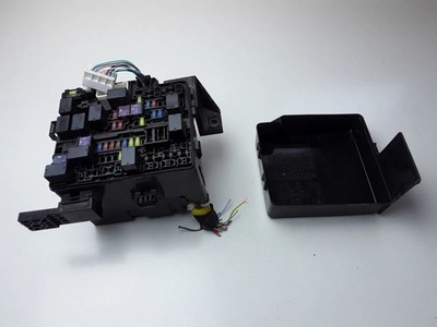 Mitsubishi L200 2018 Diesel Sicherungskasten 8565A368 MKY8107