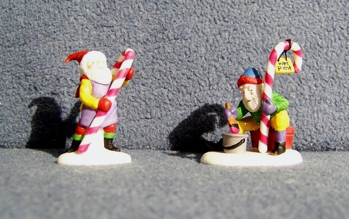 Dept 56 - Zuckerstangenelfen - Nordpol-Serie - 56390 - 2er Set - EUC  - Bild 1 von 3