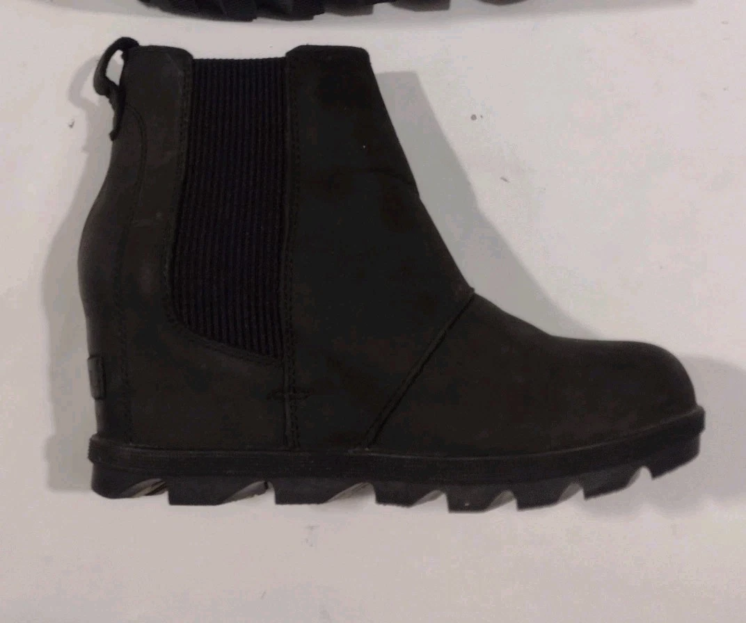 sorel joan of arc wedge ii chelsea pull on leather boots