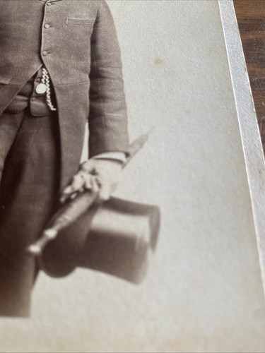 NEW YORK BROADWAY Mora Cabinet Card Photograph Man top Hat Umbrella Moustache - Imagen 4 de 6