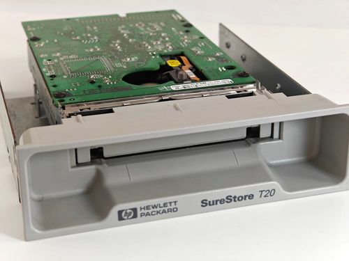 Hewlett Packard SureStore T20, Travan, TXXXi, 20 GB, Tape Drive, SCSI - Picture 3 of 6